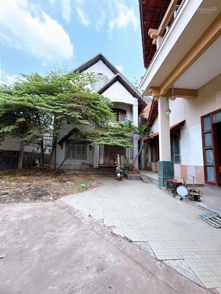 Bán biệt thự 33,999 tỷ, 1888m2 tại bùi hữu nghĩa, p. bửu long, tp.biên hòa
