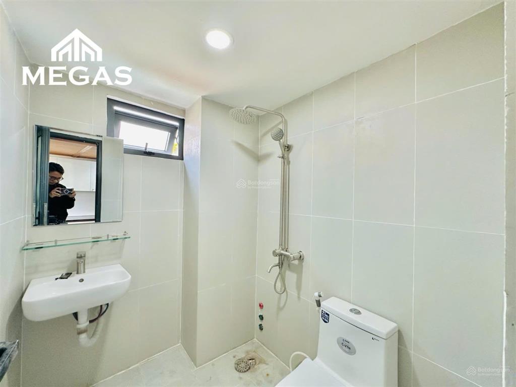 Phòng mới xây 100% full nội thất, cửa sổ thoáng, gác cao, ngay phạm văn bạch, trường chinh