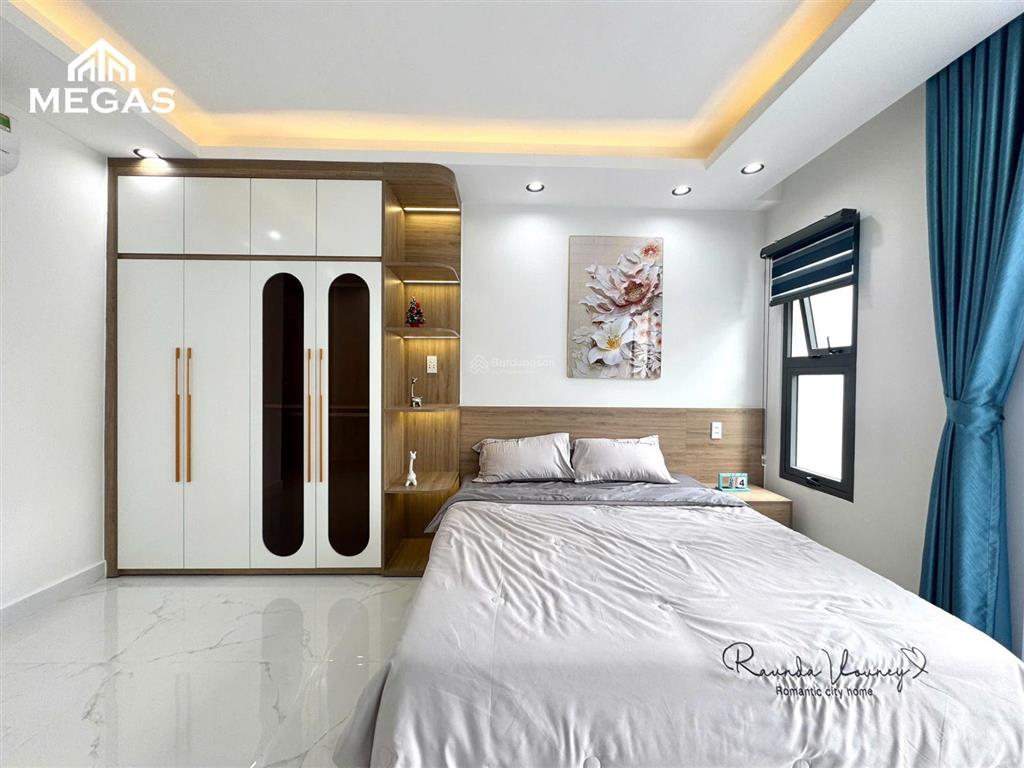 Căn hộ mới xây mới full nội thất  ban công, cửa sổ trời  ngay chợ cầu, nguyễn văn quá