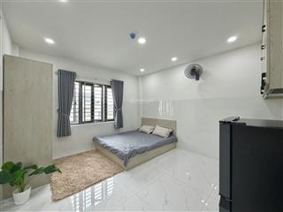 Phòng mới xây full nội thất, ban công, cửa sổ, ngay siêu thị mega market, dương thị mười