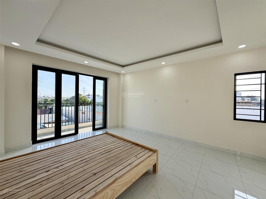 Phòng mới xây đầy đủ nội thất, ban công, cửa sổ, ngay cvpm, lê văn khương, dương thị mười