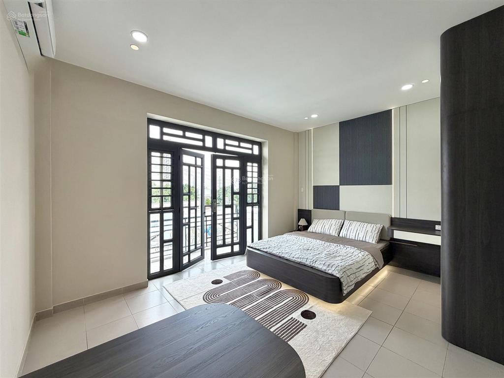 Trống căn hộ mới full nội thất, ban công, máy giặt riêng, ngay cvpm, tô ký, nguyễn ảnh thủ