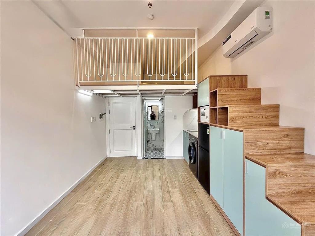 Phòng gác mới xây 100%  view đẹp, ban công thoáng  ngay đh huflit, chợ bà điểm, nguyễn ảnh thủ