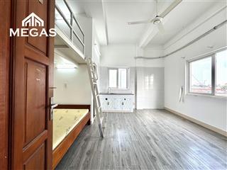 Phòng rộng 30m2 có 2 không gian ngủ, cửa sổ thoáng, ngay nguyễn văn quá, công viên cây sộp