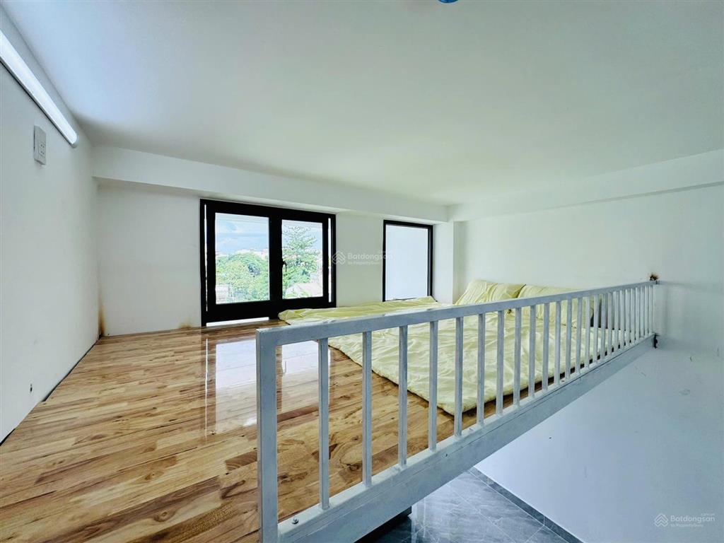 Chdv mới xây full nội thất  ban công,cửa sổ thoáng  ngay trường chinhphan văn hớncầu tham lương