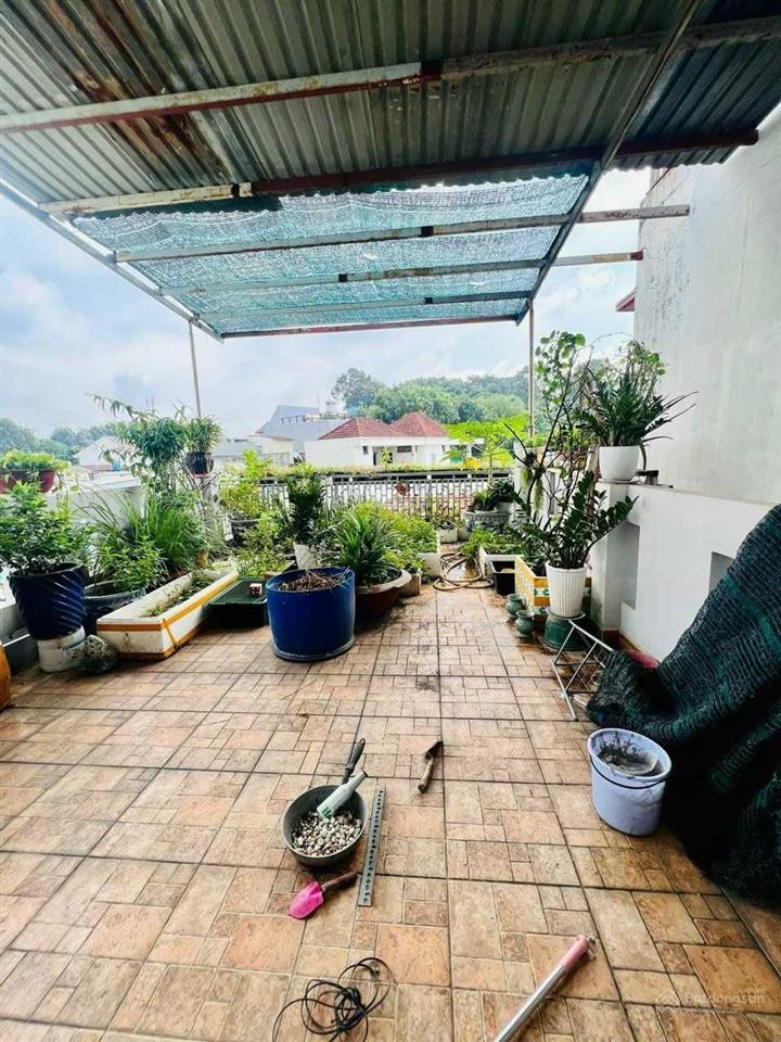 Bán gấp nhà mặt tiền kinh doanh đường số linh chiểu  sát đường chương dương, có phòng ngủ dưới