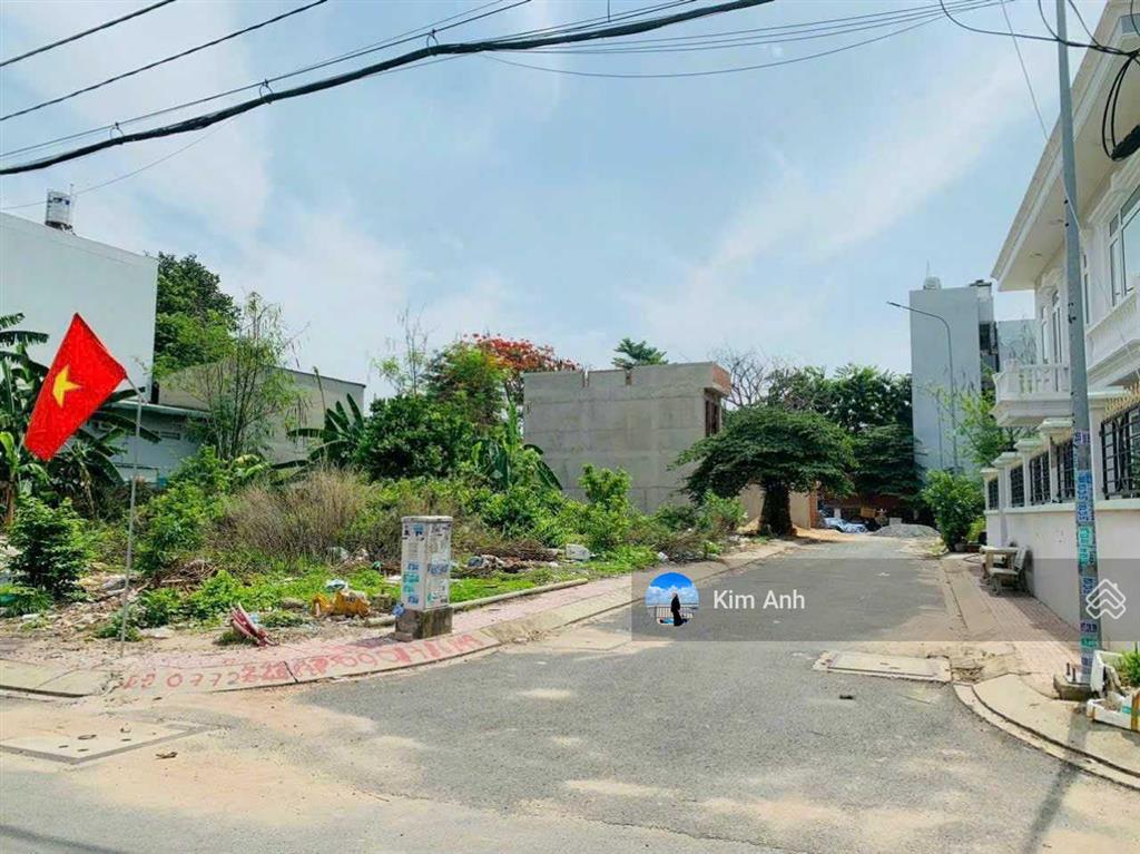 Quá ngon bán gấp 80m2 đất vuông vức, cách phạm văn đồng 50m, hẻm 5m có vỉa hè  xây hoàn công ngay