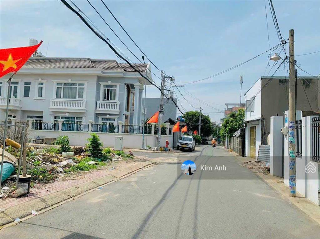 Quá ngon bán gấp 80m2 đất vuông vức, cách phạm văn đồng 50m, hẻm 5m có vỉa hè  xây hoàn công ngay