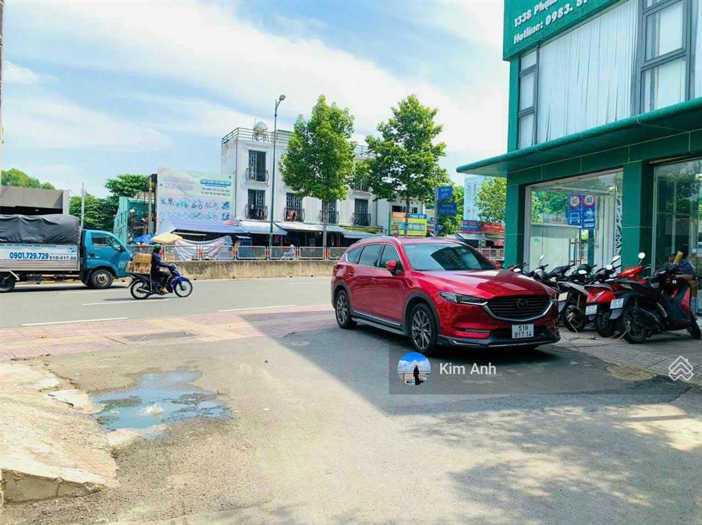 Quá ngon bán gấp 80m2 đất vuông vức, cách phạm văn đồng 50m, hẻm 5m có vỉa hè  xây hoàn công ngay