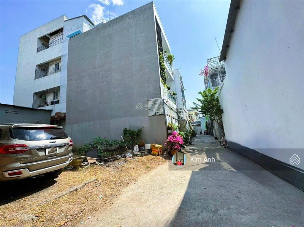 Bán gấp lô đất ngay hoàng diệu 2, đất vuông vức, công nhận đủ, hẻm ô tô, hệ số xây dựng cao