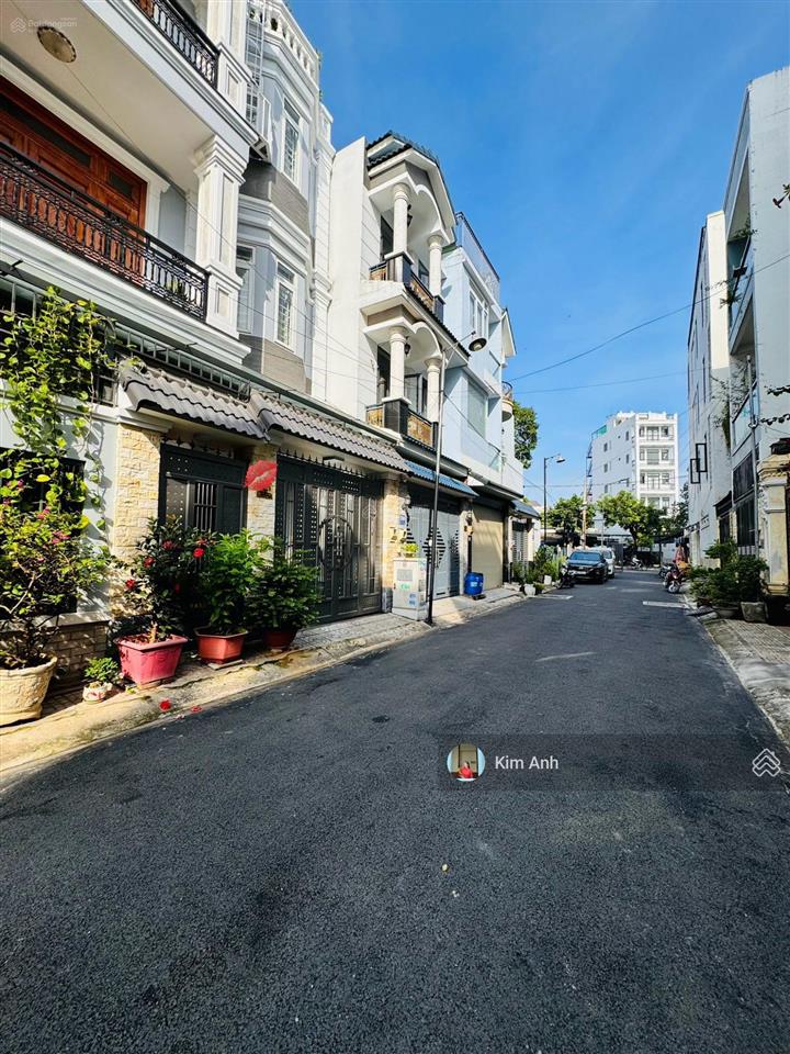 Bán nhanh nhà ngay đường võ văn ngân, nhà 3 tầng hoàn công đầy đủ, nhà đẹp, kiên cố