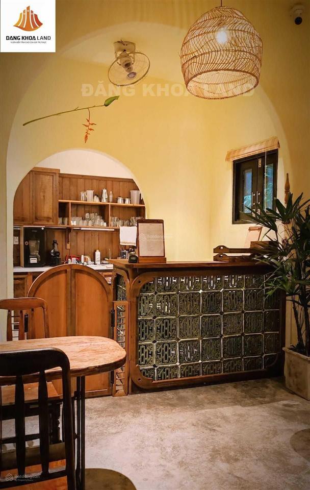 Bán gấp nhà 1t1l, đang kinh doanh cafe ngay mặt đường chương dương, công nhận đủ 63m2, đã hoàn công