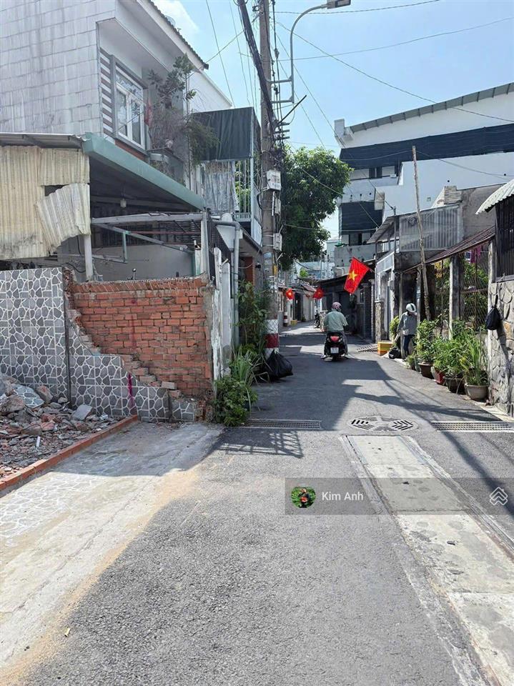 Bán nhanh lô góc vuông vức rất đẹp đường số 22, xây dựng full đất, xây cao