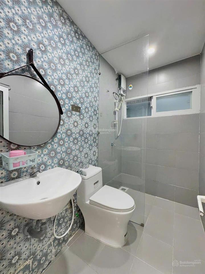 Bán nhà 3.5 tầng sau mặt mặt tiền hàm nghi 1 căn nhà