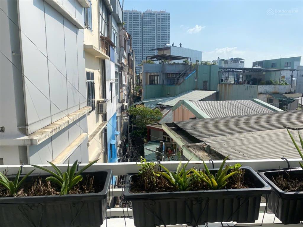 Bán nhà 3.5 tầng sau mặt mặt tiền hàm nghi 1 căn nhà