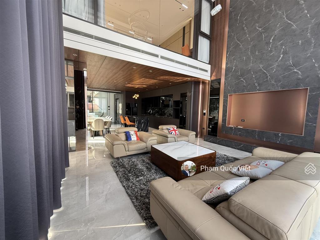 Bán nhà nguyễn văn cừ  bồ đề  long biên lô góc 2 mặt tiền 7 tầng + lửng nhà mới kính koong hiếm