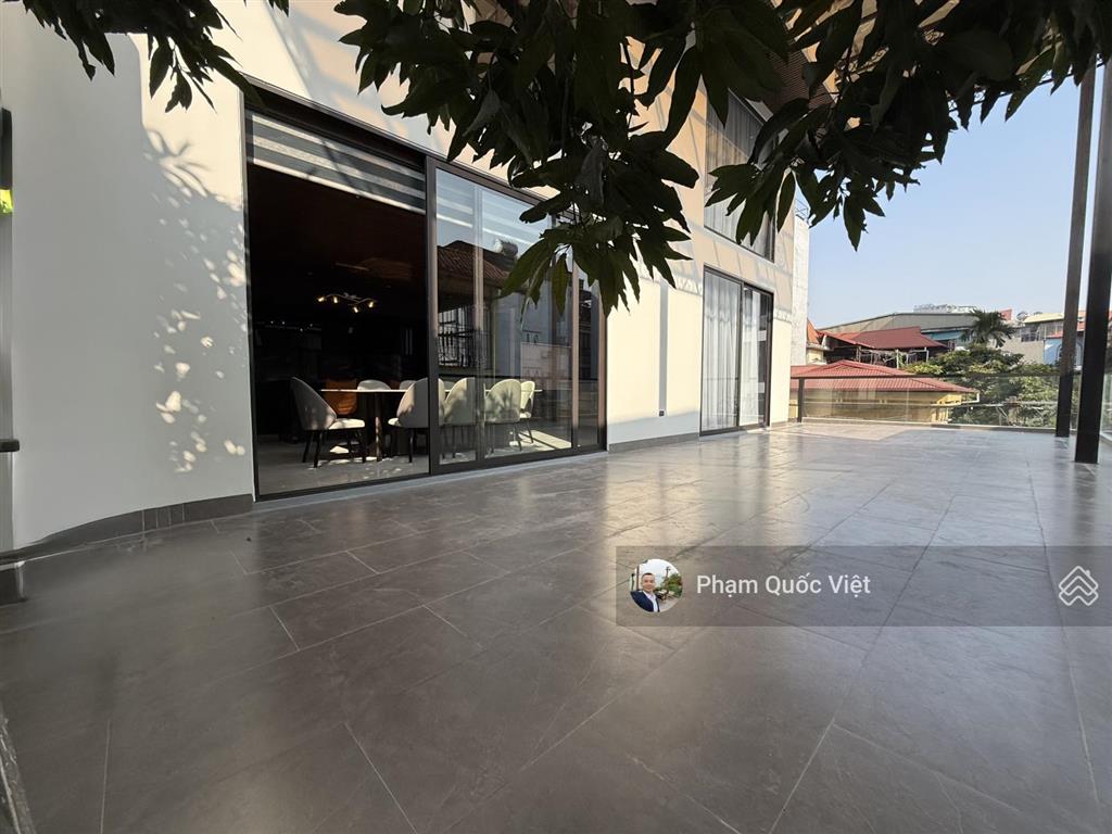 Bán nhà nguyễn văn cừ  bồ đề  long biên lô góc 2 mặt tiền 7 tầng + lửng nhà mới kính koong hiếm