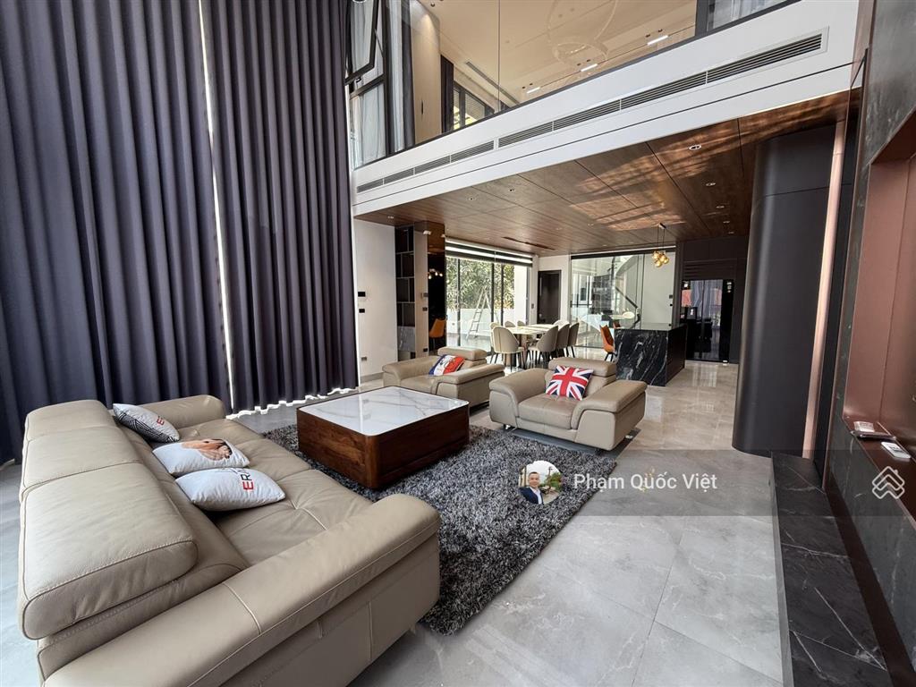 Bán nhà nguyễn văn cừ  bồ đề  long biên lô góc 2 mặt tiền 7 tầng + lửng nhà mới kính koong hiếm