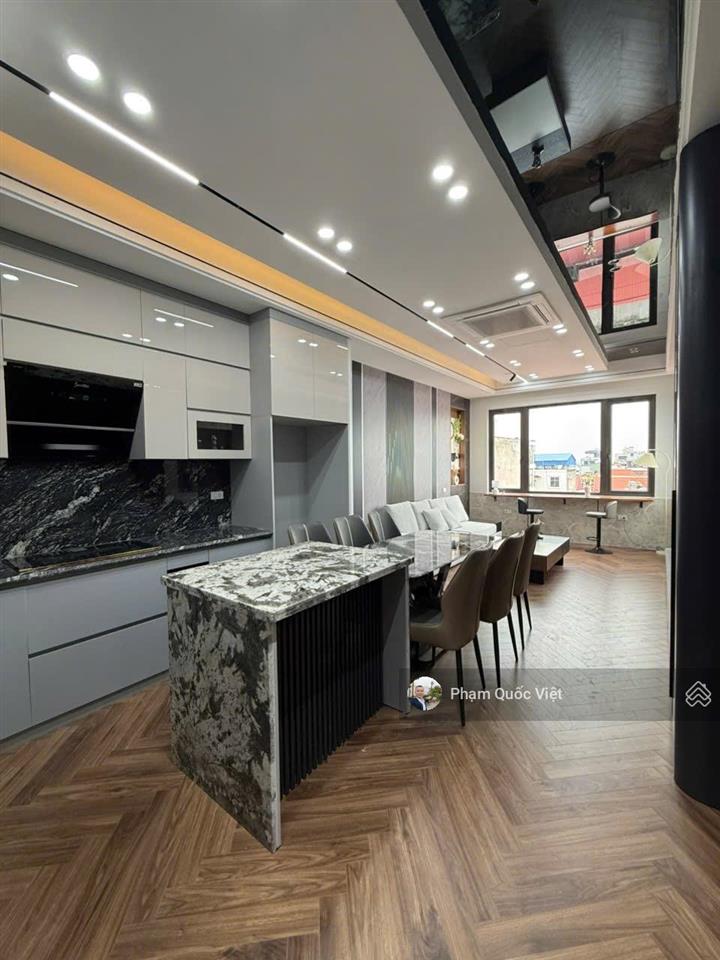 Bán nhà long biên nguyễn văn cừ bồ đề hà nội nhà 7 tầng + tum dt 52 m gara ô tô 7 chỗ