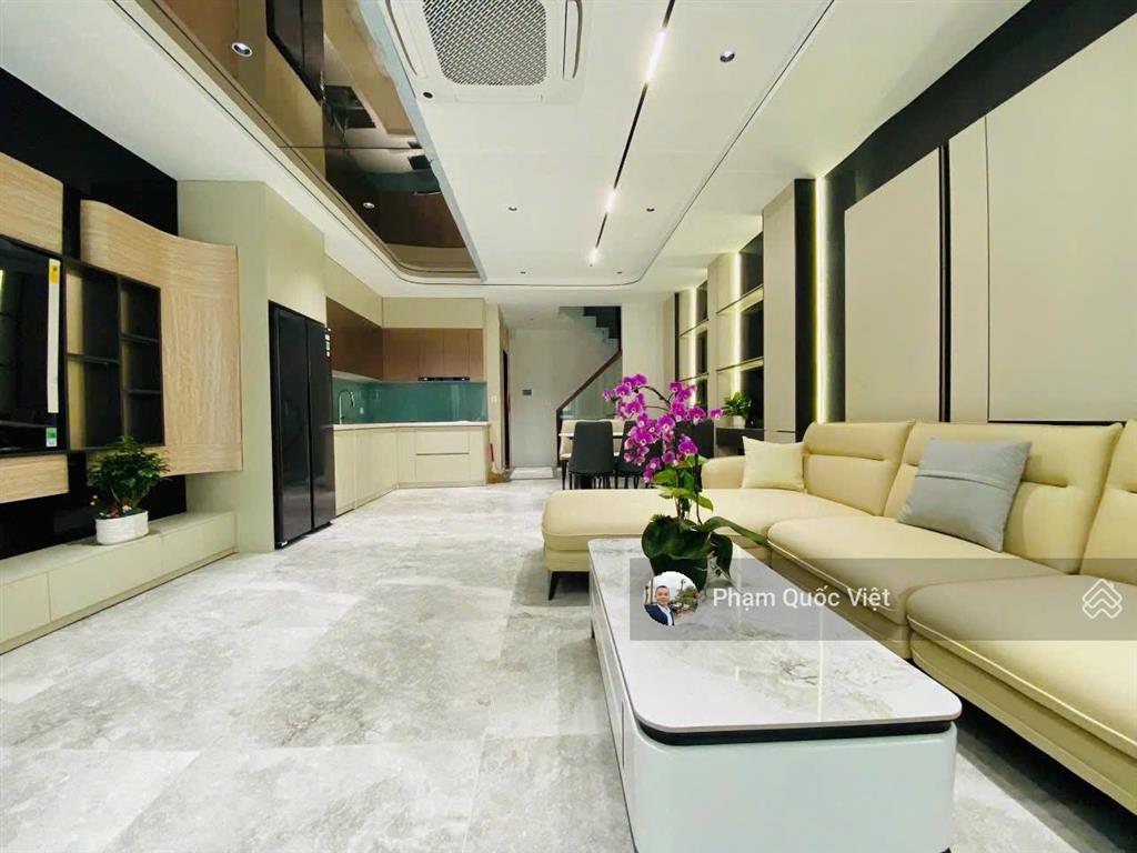 Nguyễn văn cừ bồ đề hà nội gần trục chính phố