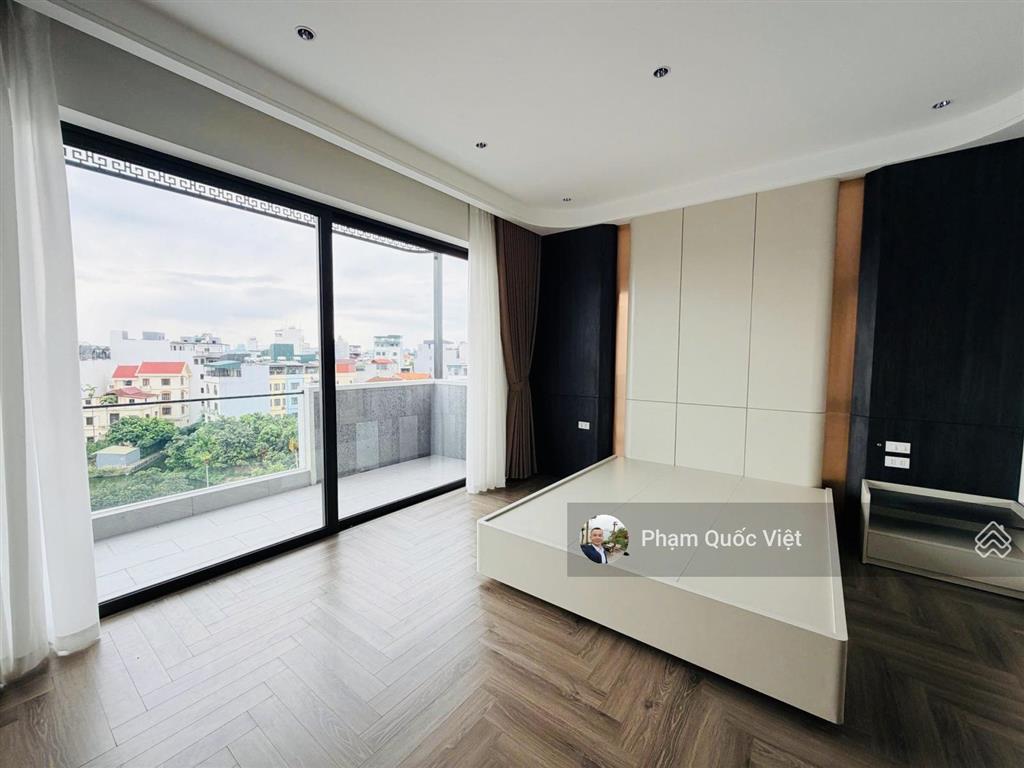 Bồ đề hồng tiến gần mipec riverside cầu long biên