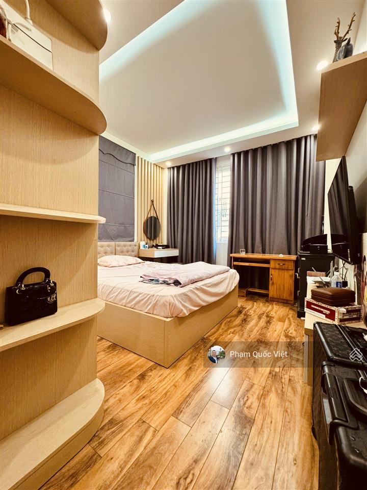 Bồ đề nguyễn văn cừ hà nội nhà này không mua thì mua nhà nào? gần trường cấp 12 gia thụy