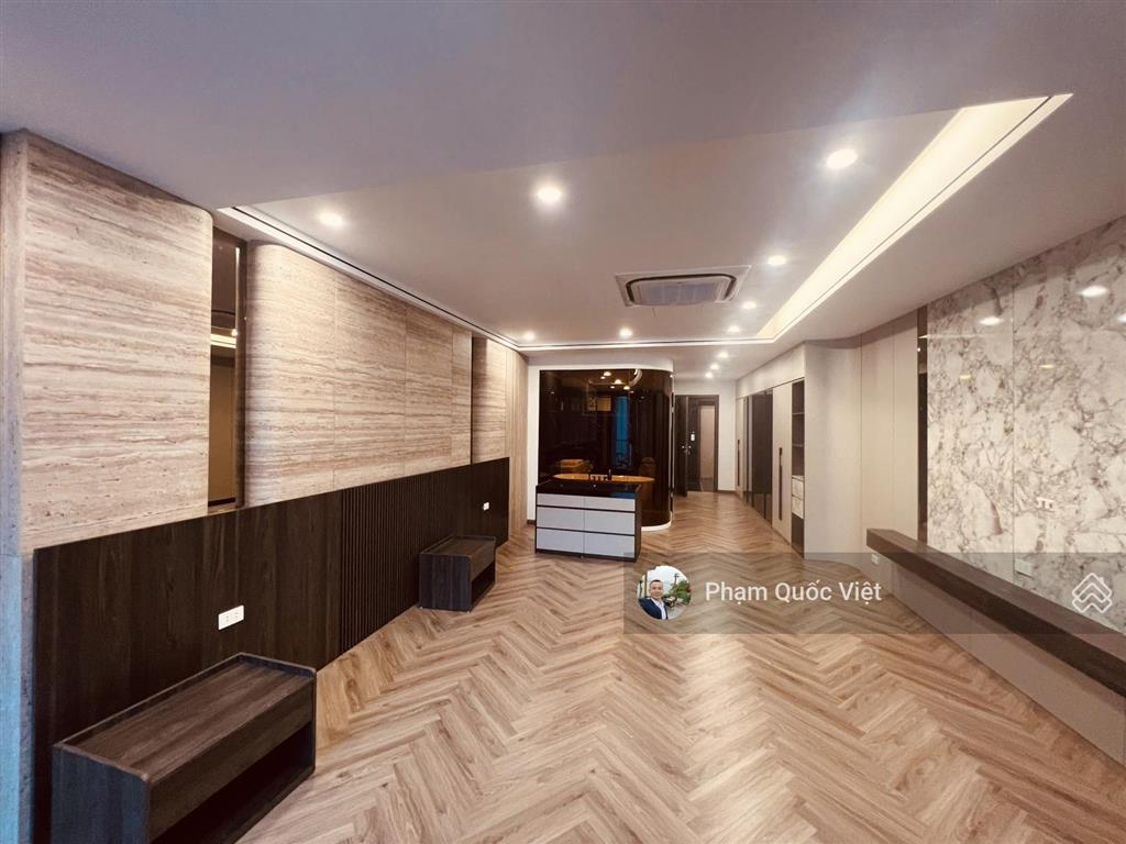 Bồ đề ngọc thụy hồng tiến. gần cầu chương & long biên.