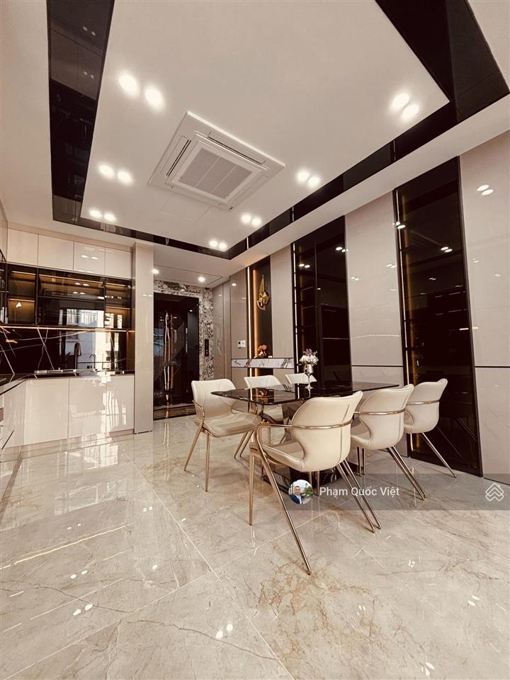 Bồ đề, lâm hạ, hồng tiến, hoàng như tiếp, cầu trần hưng đạo. kd, vp