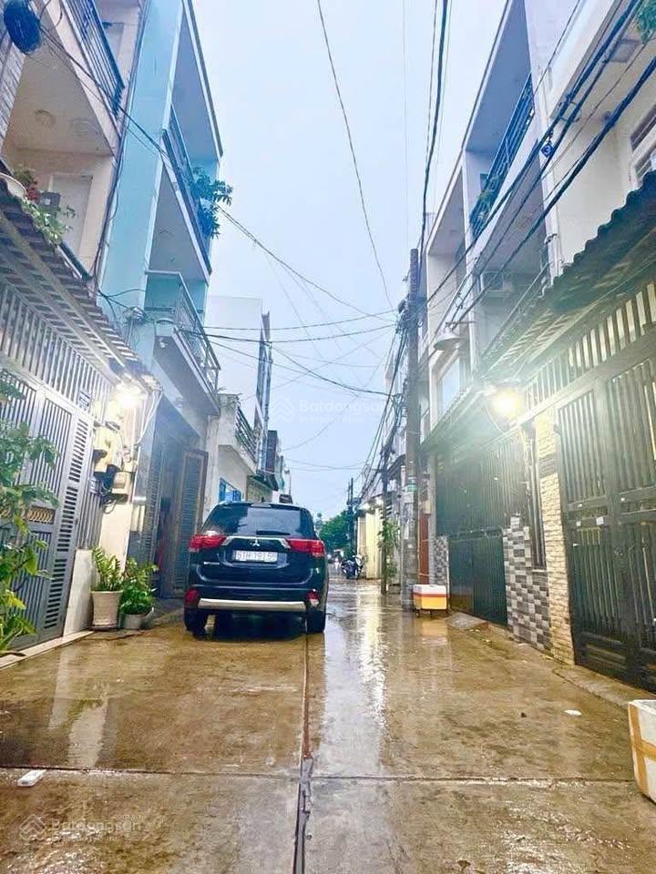 Nhà 1 trệt 2 lầu ngay lê văn quới, bhh (4x16m) đường oto, 4pn 3wc