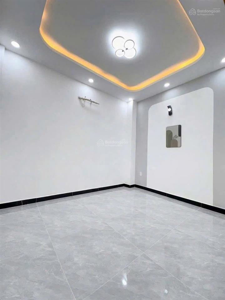 Nhà 2 tầng 4x14m gần aeon tân phú 5tỷ65 hẻm 5m, xe hơi vào tận nhà, shr, gần chợ, trường, bệnh viện