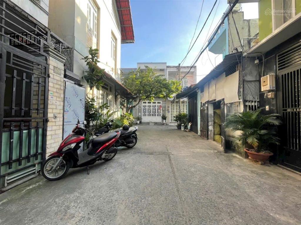 4x10m nhà 2 tầng ngay aeon mall tân phú hẻm 5m oto thông, 4,45 tỷ sổ riêng, không có căn nào rẻ hơn