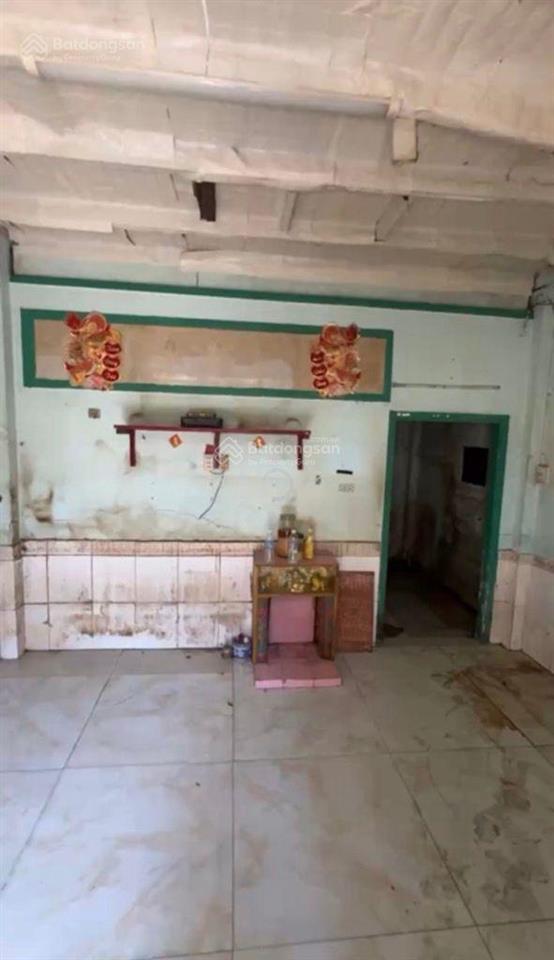 Nhà ngay lê văn quới, đs14. nhà cũ tiện xây mới  2 tầng  32m2 ngang 4m, hẻm xe hơi gần mặt tiền
