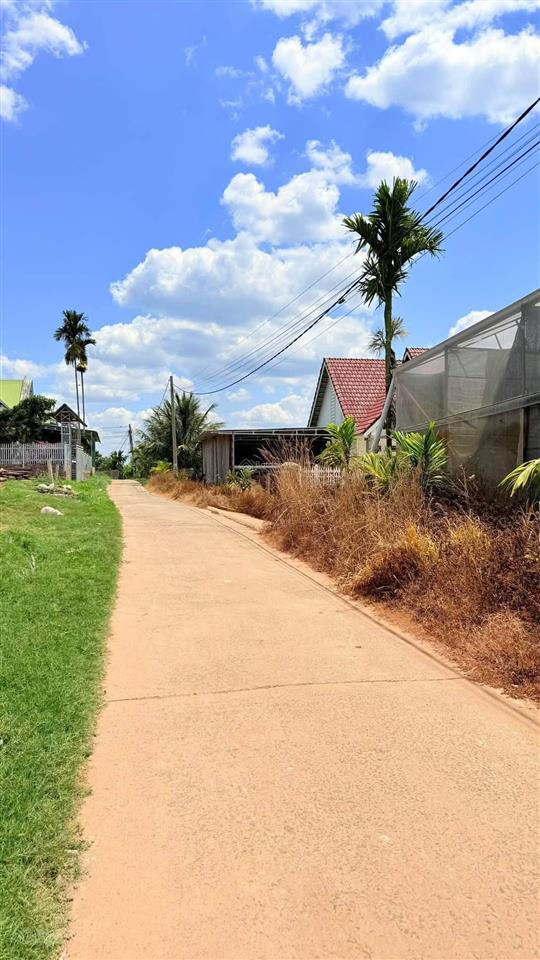 1700m2 đất nam ban ven đà lạt, cách đường nhựa 700m, chỉ 1,3 tỷ, sẵn 200m2 thổ cư, ngay khu dân cư