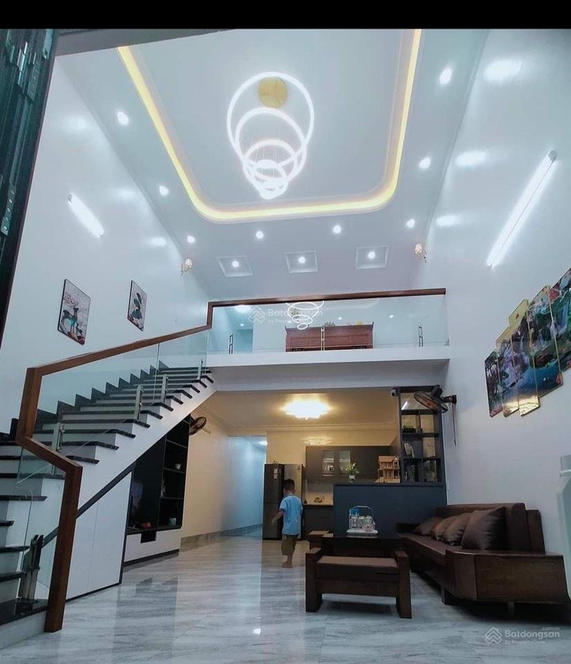 Bán nhà riêng diện tích 50m2,1,5 tầng.