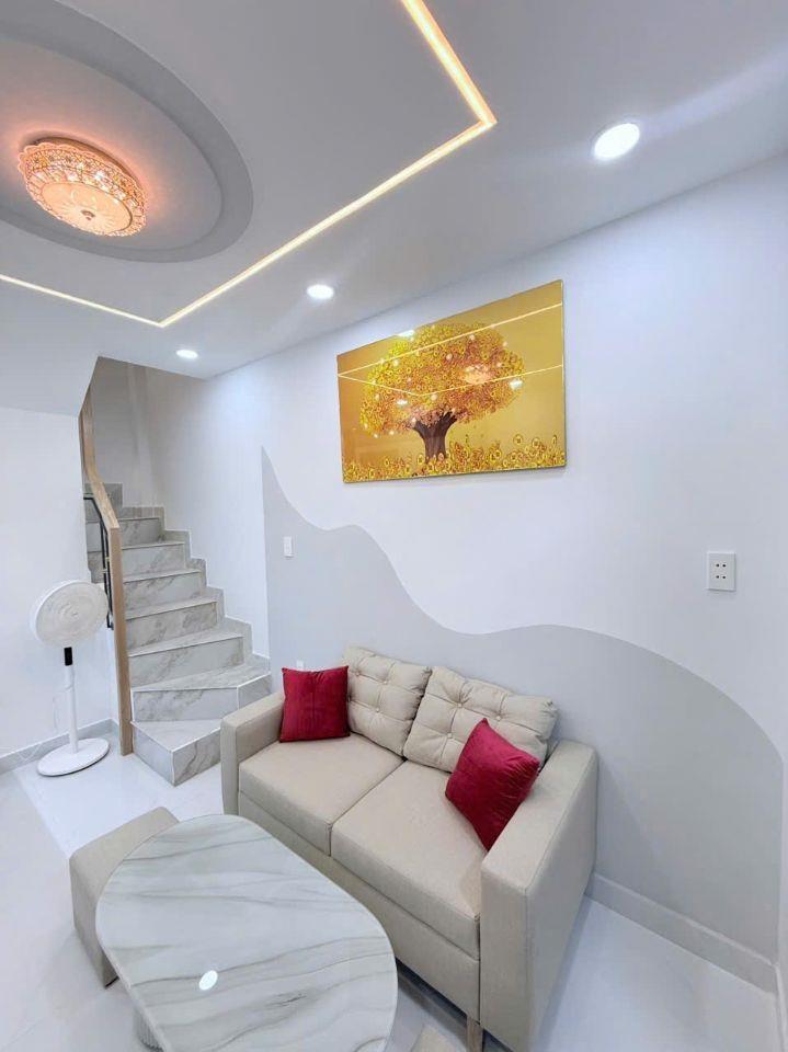 NHỎ XINH GIÁ MỀM NGAY LŨY BÁN BÍCH 3 TẦNG 2PN 3WC CHỈ 2.2 TỶ