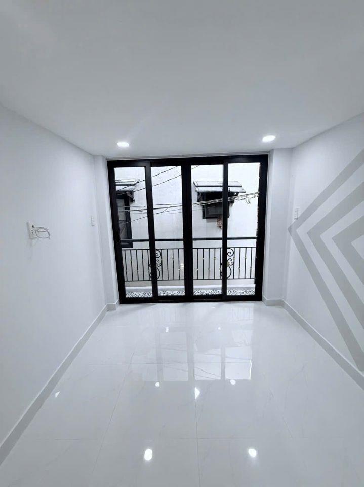 NHỎ XINH GIÁ MỀM NGAY LŨY BÁN BÍCH 3 TẦNG 2PN 3WC CHỈ 2.2 TỶ