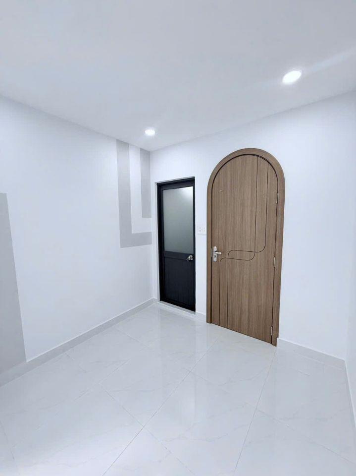 NHỎ XINH GIÁ MỀM NGAY LŨY BÁN BÍCH 3 TẦNG 2PN 3WC CHỈ 2.2 TỶ