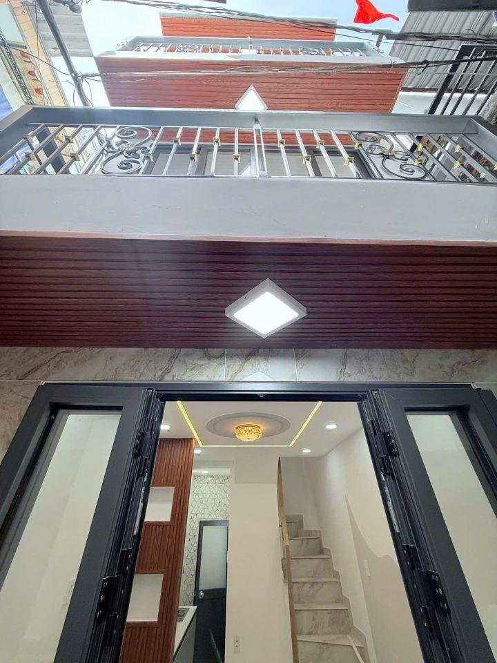 NHỎ XINH GIÁ MỀM NGAY LŨY BÁN BÍCH 3 TẦNG 2PN 3WC CHỈ 2.2 TỶ