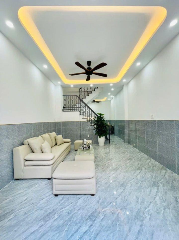 NHÀ ĐẸP HẺM Ô TÔ LÊ VĂN QUỚI 39M2 MỚI 2 TẦNG 2PN 2WC CHỈ 4.98 TỶ