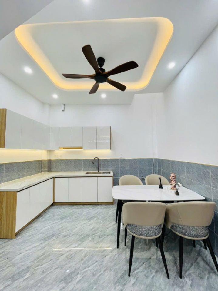 NHÀ ĐẸP HẺM Ô TÔ LÊ VĂN QUỚI 39M2 MỚI 2 TẦNG 2PN 2WC CHỈ 4.98 TỶ