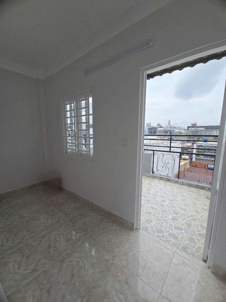 HIẾM CÓ LÊ VĂN QUỚI 40M2 4 TẦNG ĐÚC 4PN 3WC SHR GIÁ 5.18 TỶ
