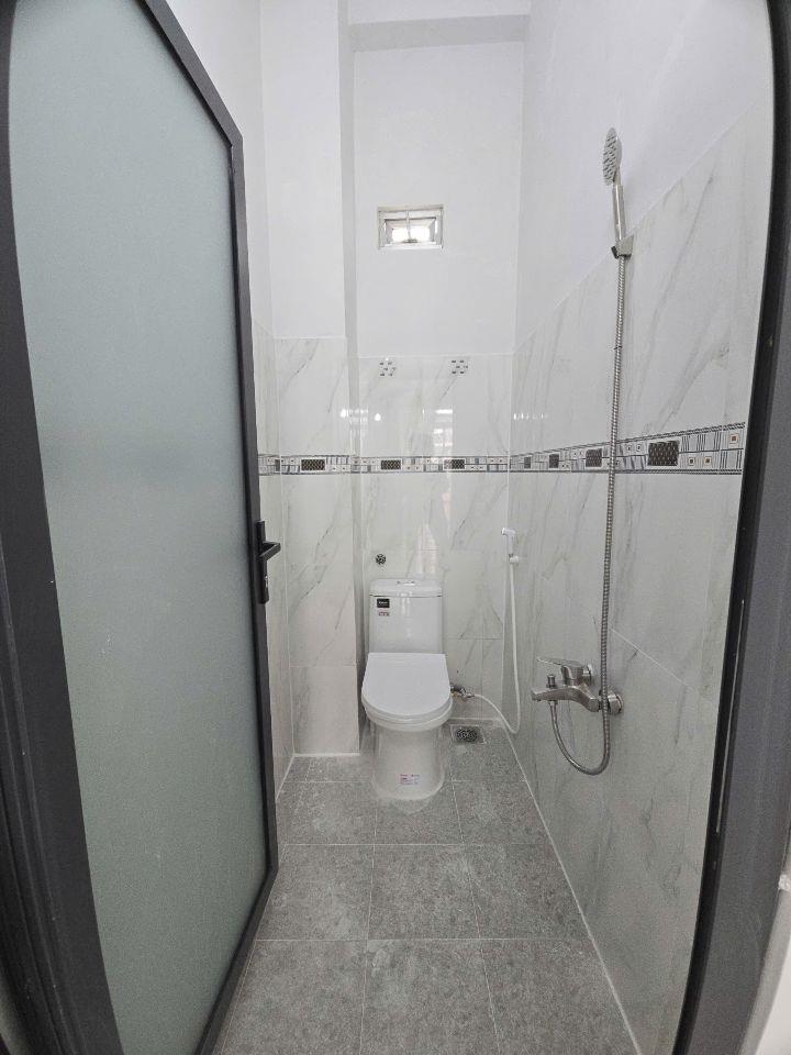 HIẾM CÓ LÊ VĂN QUỚI 40M2 4 TẦNG ĐÚC 4PN 3WC SHR GIÁ 5.18 TỶ