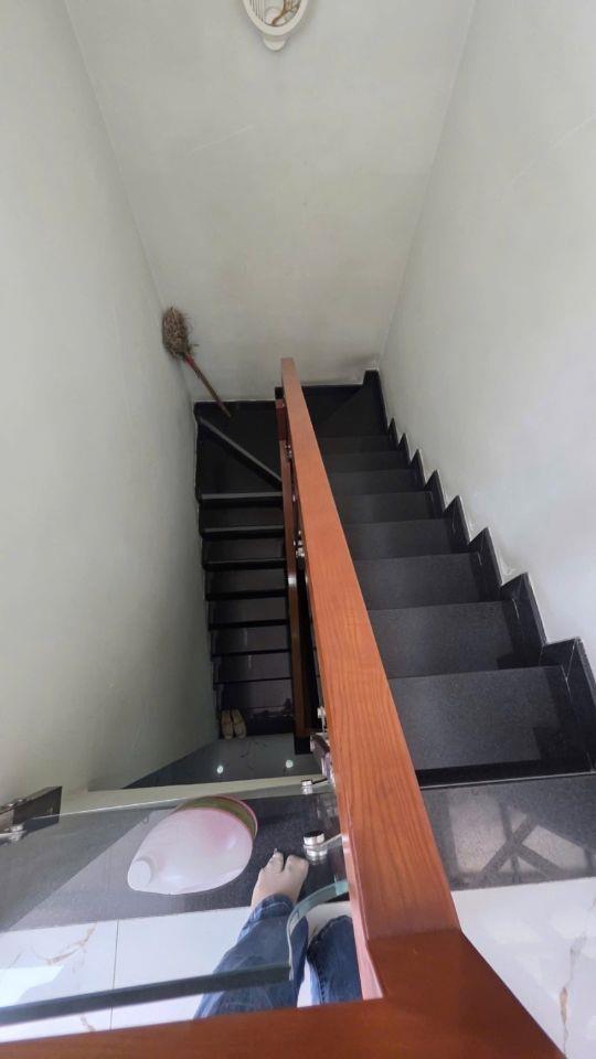 LÊ ĐÌNH CẨN BÌNH TÂN 40M2 4 TẦNG 4PN 3WC SÂN THƯỢNG CHỈ 4.8 TỶ