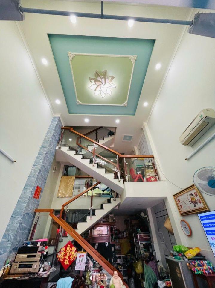 LÊ ĐÌNH CẨN BÌNH TÂN 40M2 4 TẦNG 4PN 3WC SÂN THƯỢNG CHỈ 4.8 TỶ