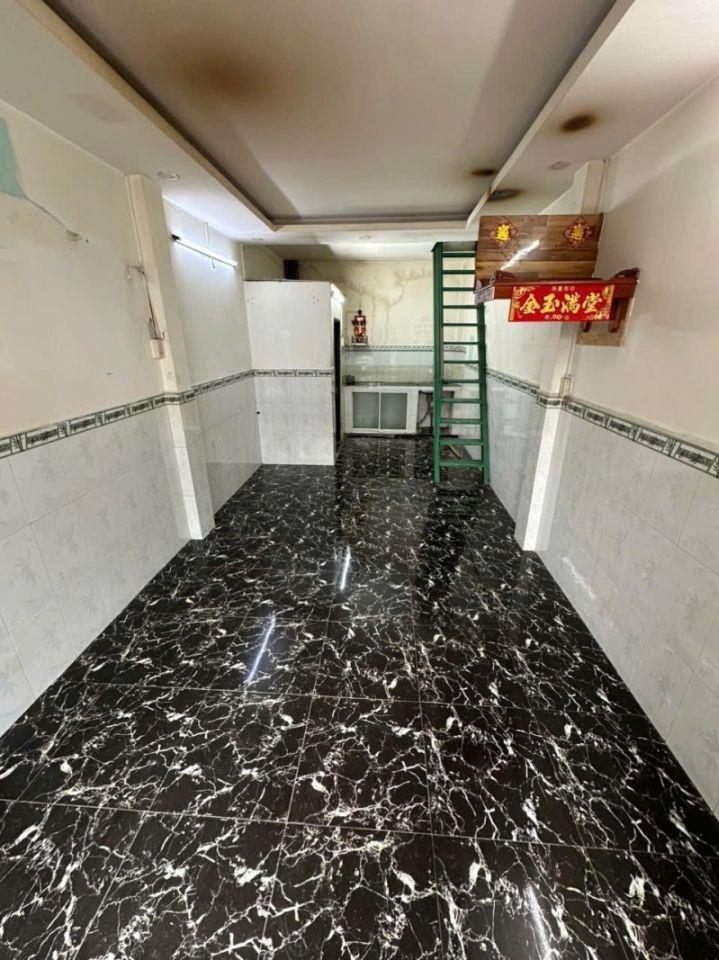 HÀNG HIẾM GIÁ RẺ SÁT HẺM XE TẢI TRỊNH ĐÌNH TRỌNG TÂN PHÚ 23M2 2 TẦNG CHỈ 2.85 TỶ