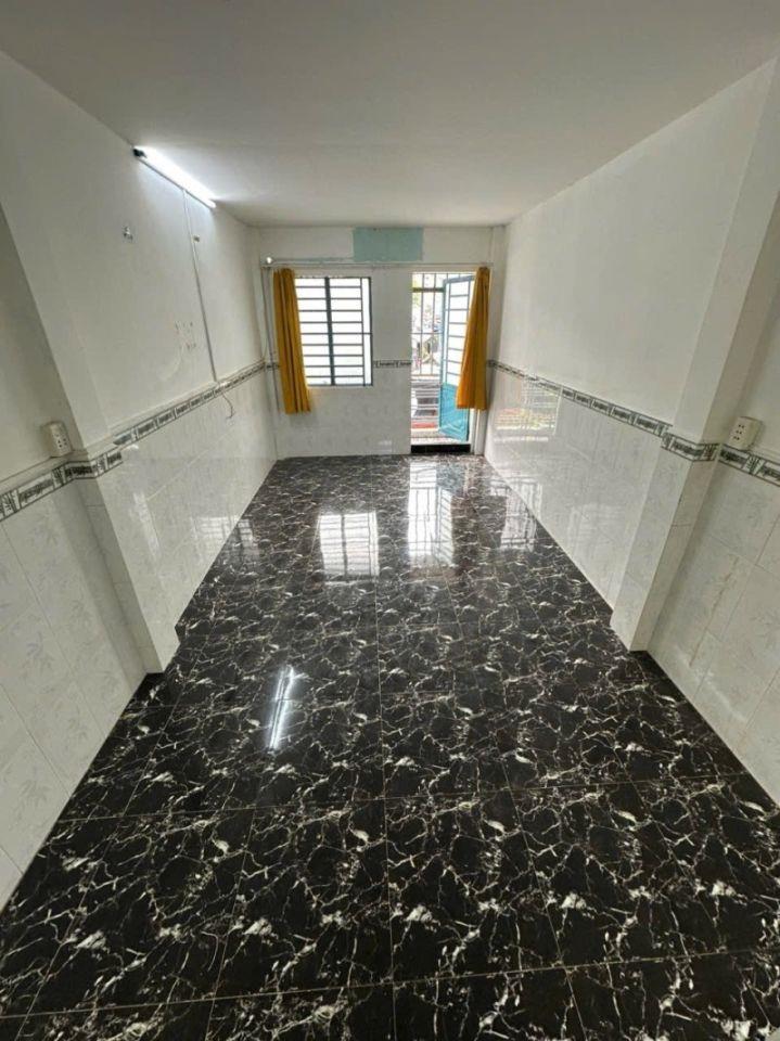 HÀNG HIẾM GIÁ RẺ SÁT HẺM XE TẢI TRỊNH ĐÌNH TRỌNG TÂN PHÚ 23M2 2 TẦNG CHỈ 2.85 TỶ
