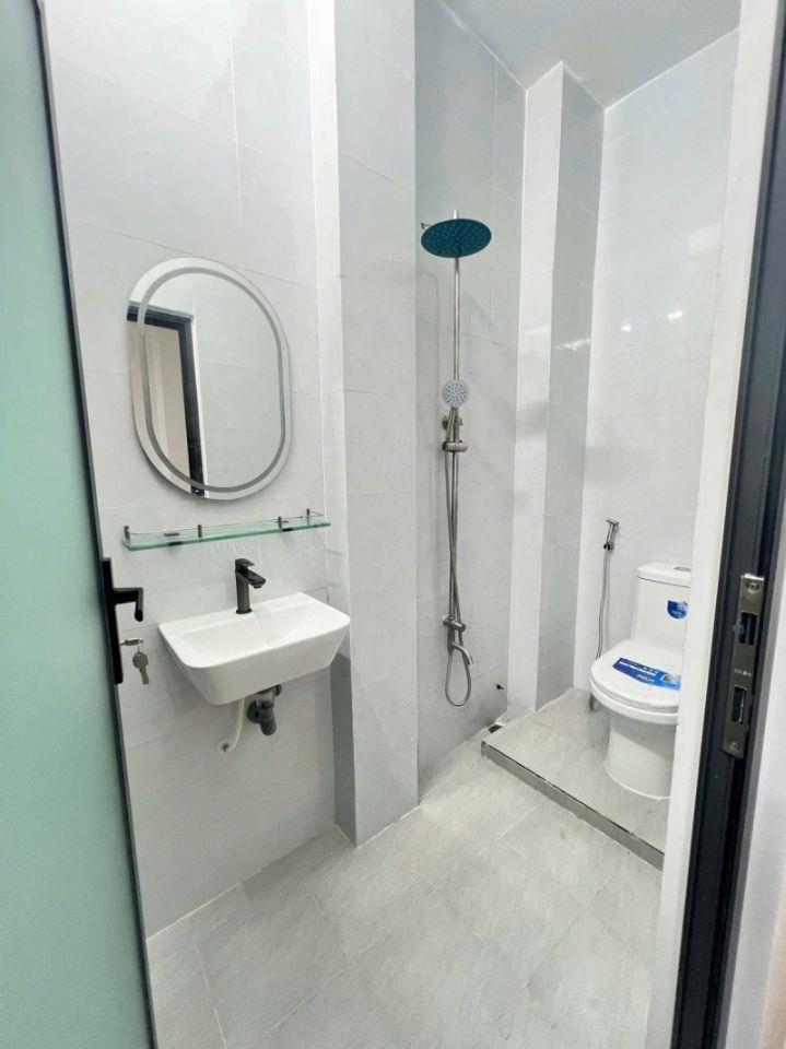LÊ THỊ BẠCH CÁT Q11 - 25M2 - 4 TẦNG ĐÚC 3PN 2WC SÂN THƯỢNG GIÁ 4.5 TỶ