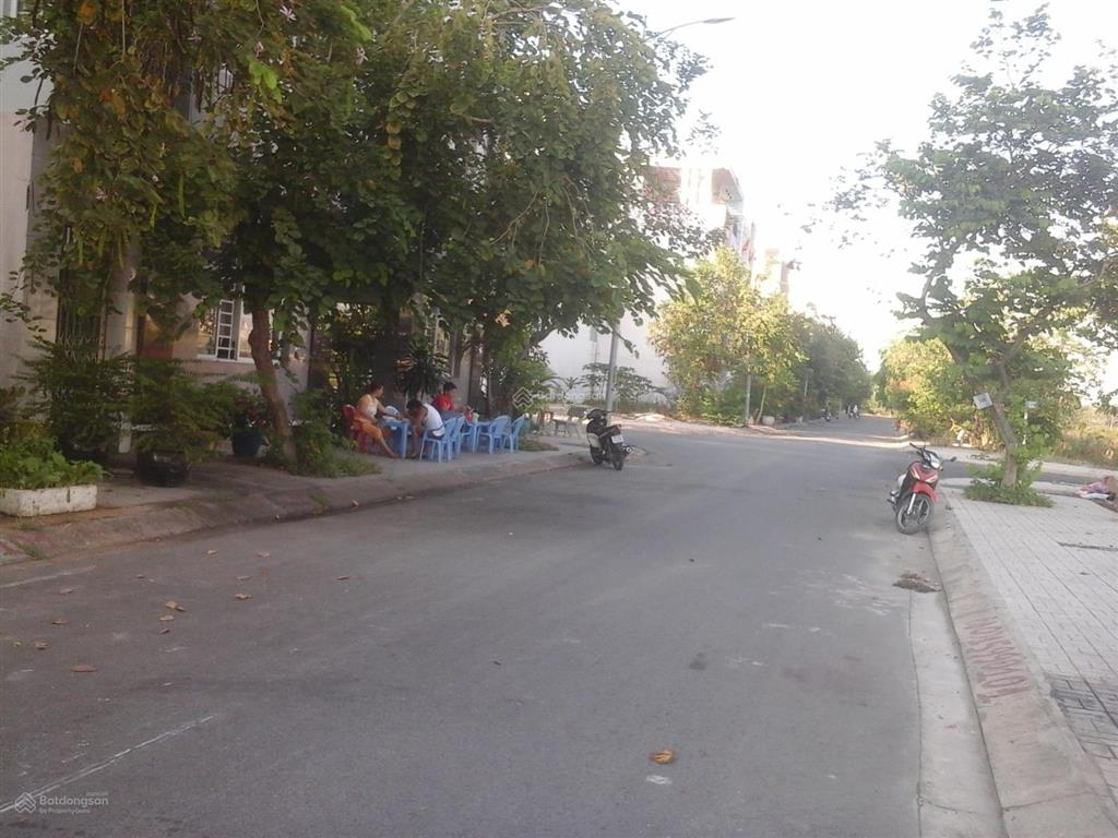Cho thuê nguyên căn tòa nhà 400m thạnh mỹ lợi, tp. thủ đức giá thuê 35 triệu/tháng  0888 395 ***