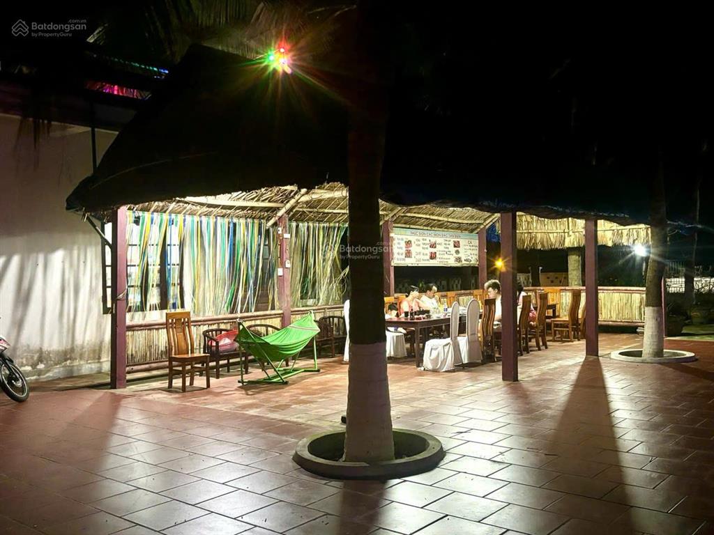 Bán khách sạn mặt tiền biển giao ninh, ninh bình, diện tích 2300 m2, 3 tầng, 25 phòng, giá 15 tỷ