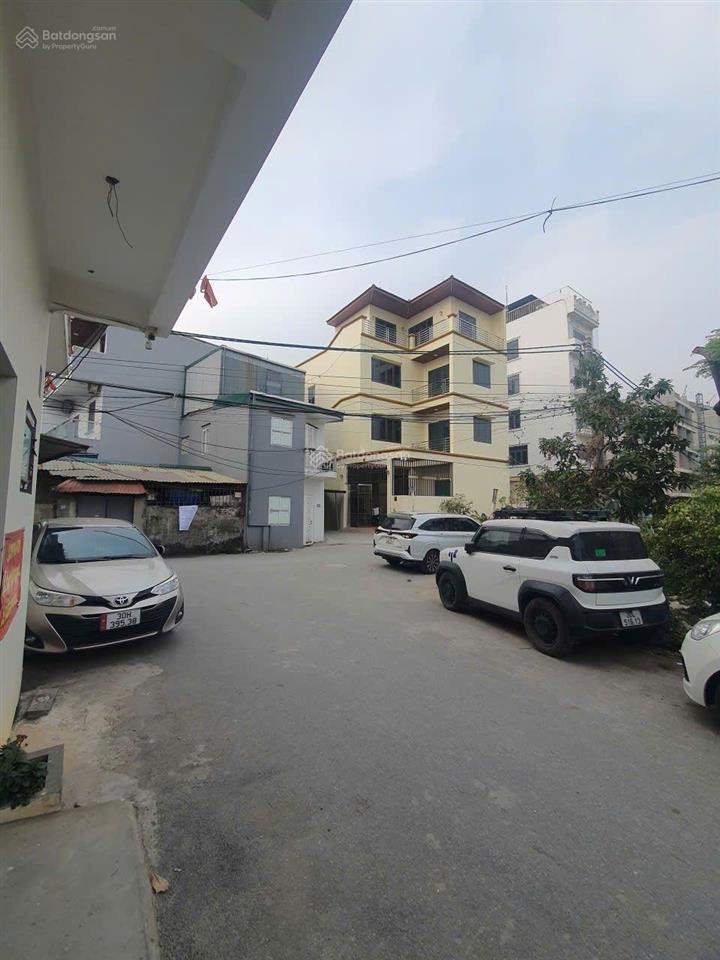 Nhà 4,tầng dt46,m ngõ nông ! gầnôtôcách180,m ra đường 3.5 nối trịnh văn bô !
quanh 5,đồng